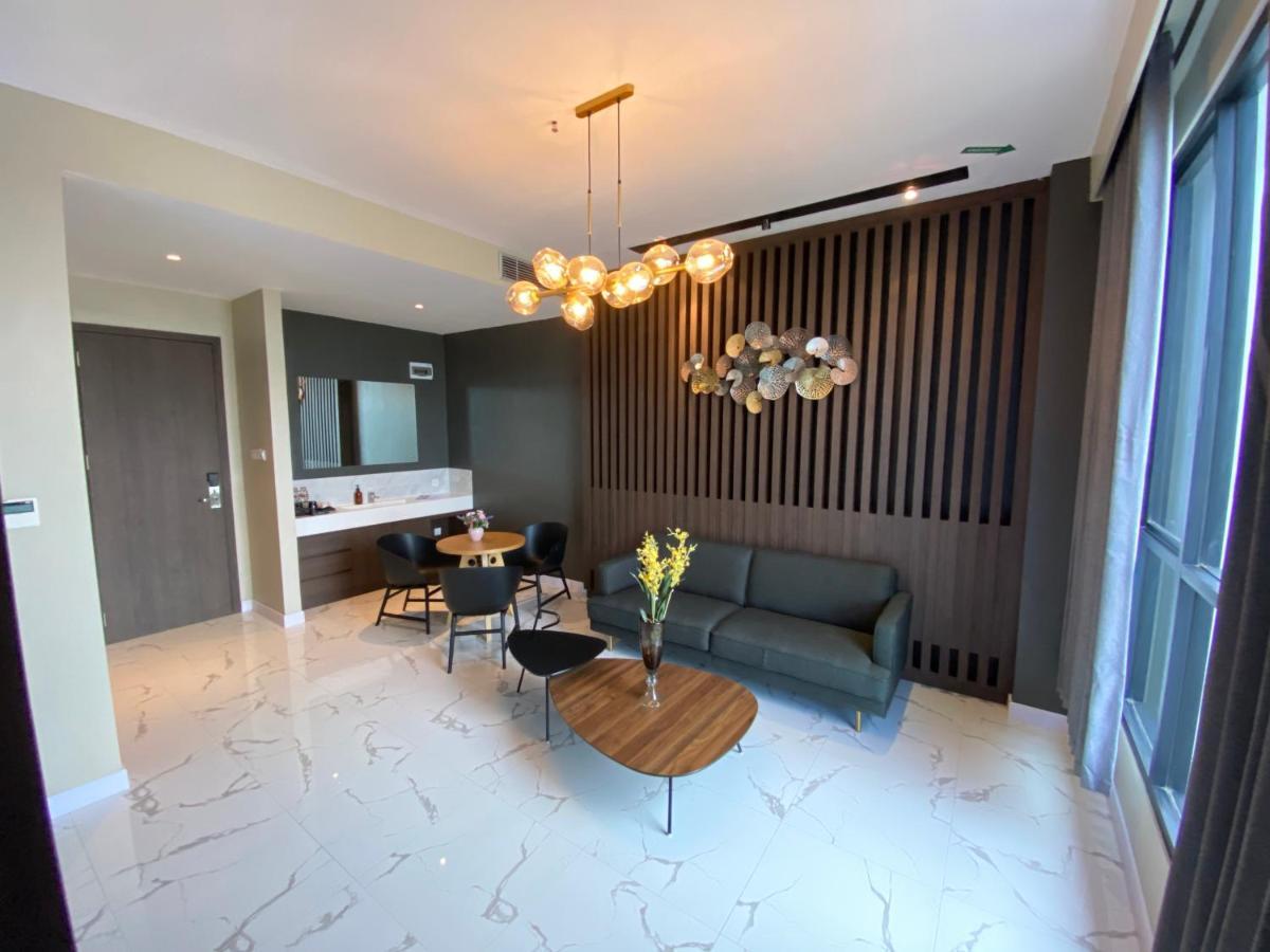 Luminor Hotel Tanjung Selor By Wh מראה חיצוני תמונה